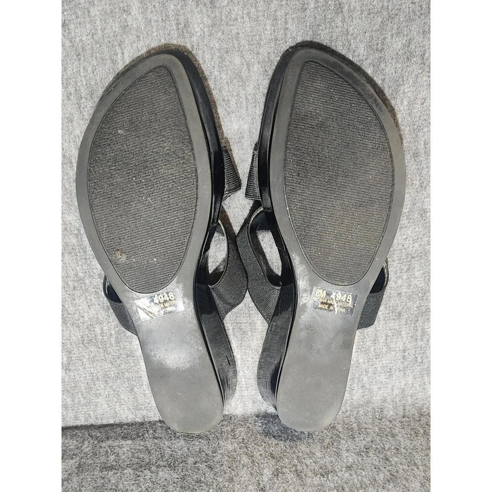 Cato‎ Wedge Thong Strap Sandals Women's Size 8 Black